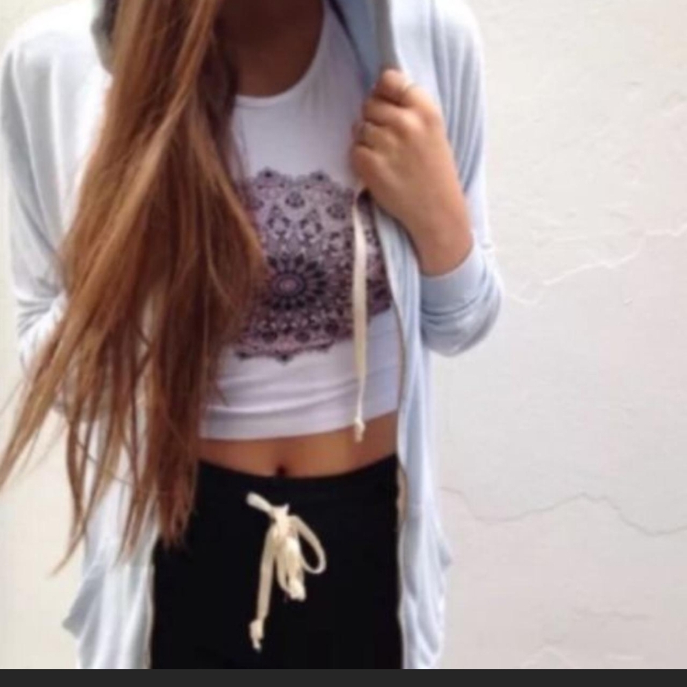 Nwt Brandy Melville Sachi Crop Top